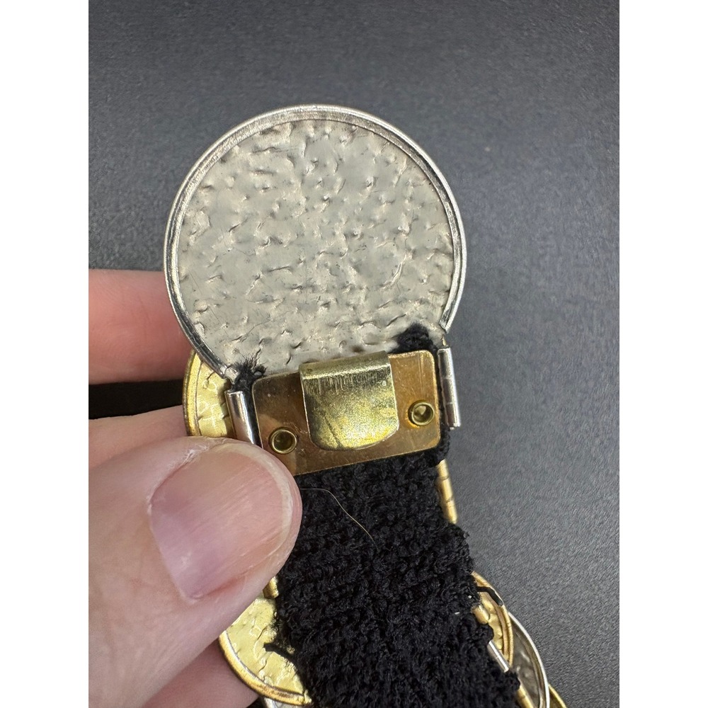 Vintage Two Tone Hammered Coin Disc Elastic Stretch Belt Gold Silver Made in USA - Picture 4 of 7